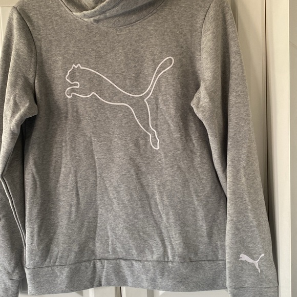 PUMA ladies sweatshirt, grey with puma logo outline - Picture 6 of 14